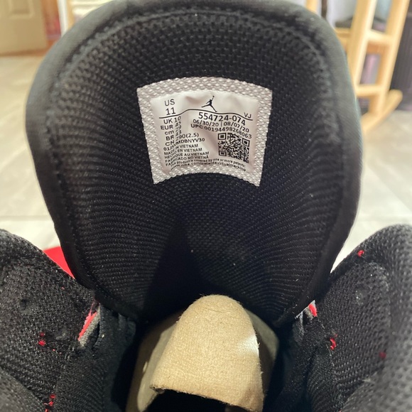 🎉SOLD ELSEWHERE🎉 Men’s AirJordan 1Mid Nike Shoes - Picture 7 of 11